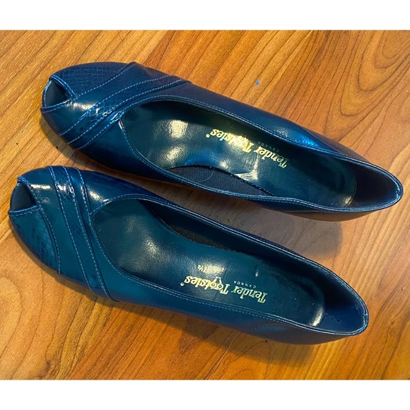 Shoes - Vintage Blue Shoes